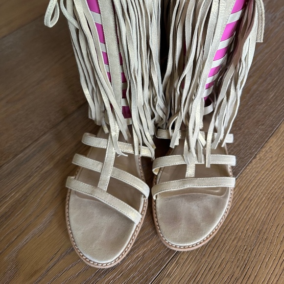 Stuart Weitzman Fringe Benefit Gladiator Sandal in Cipra - Picture 7 of 15